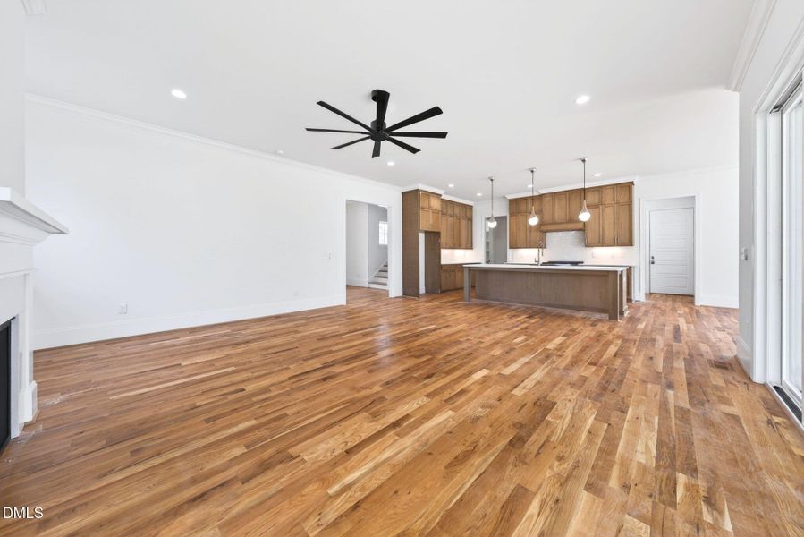 20-web-or-mls-7829 Penny Road (23 of 59) 20-web-or-mls-7829 Penny Road (23 of 59)