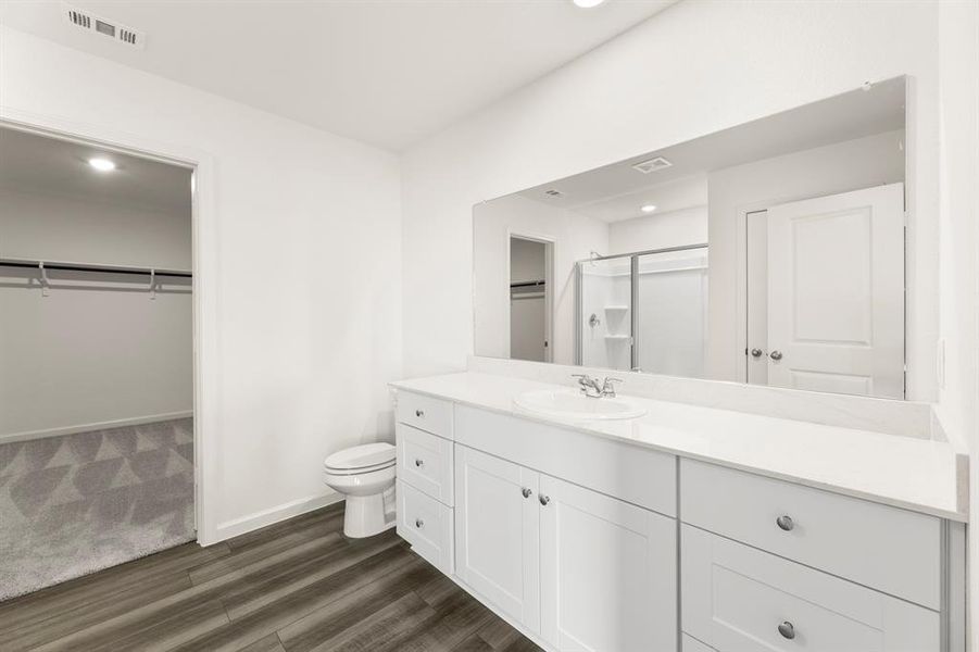 16. 813 Lexington - Bath 16. 813 Lexington - Bath