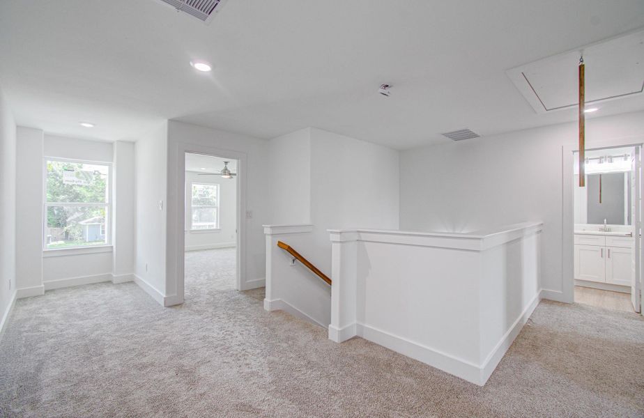 Spacious, unfurnished interior of a new home in , Houston (Image 34).