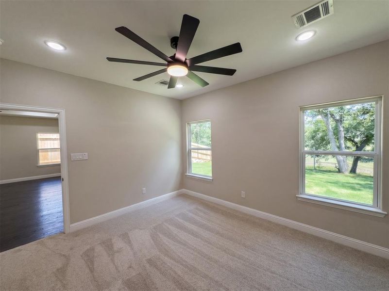 Spacious, unfurnished interior of a new home in , Granbury (Image 35). Spacious, unfurnished interior of a new home in , Granbury (Image 35).