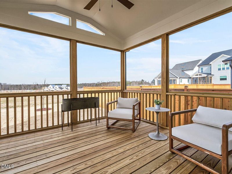 034-1280x960-screened-porch