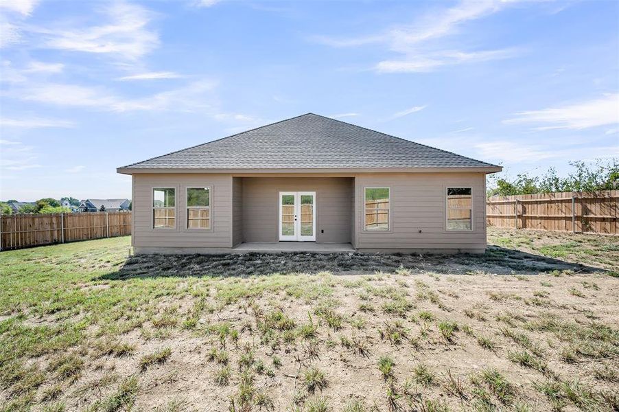 Exterior details and patio area of a home in , Runaway Bay (Image 3).