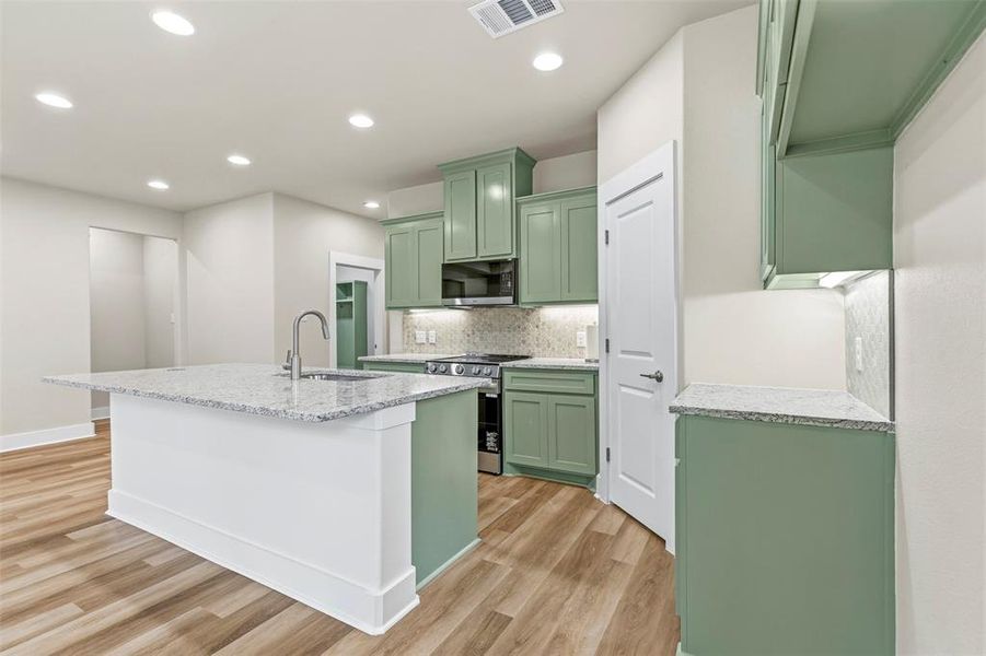 Furnished interior view inside a new home in , Sherman (Image 14).