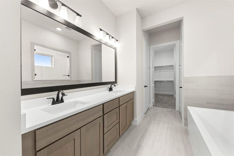 17_18. 1617 Yorkie - Bath (2)