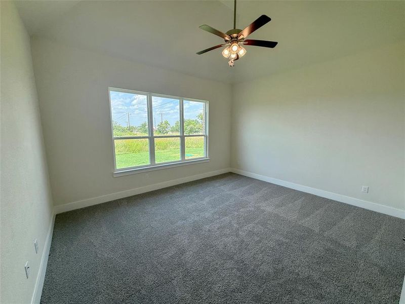 Spacious, unfurnished interior of a new home in , Weatherford (Image 12).