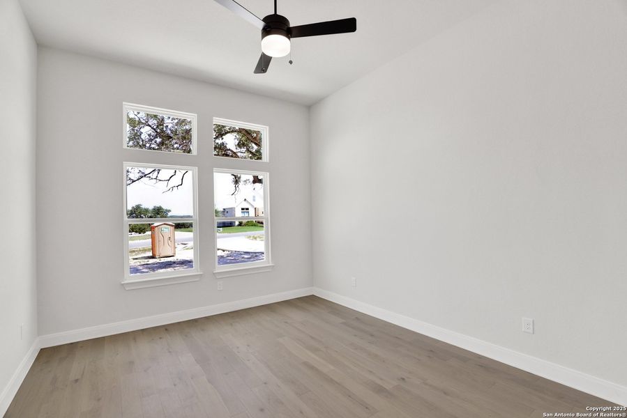 Spacious, unfurnished interior of a new home in , Bulverde (Image 27).