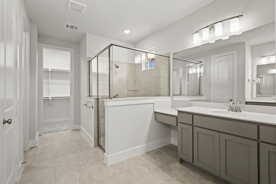 Furnished interior view inside a new home in Lyons Crest Estates, Garland (Image 6). Furnished interior view inside a new home in Lyons Crest Estates, Garland (Image 6).
