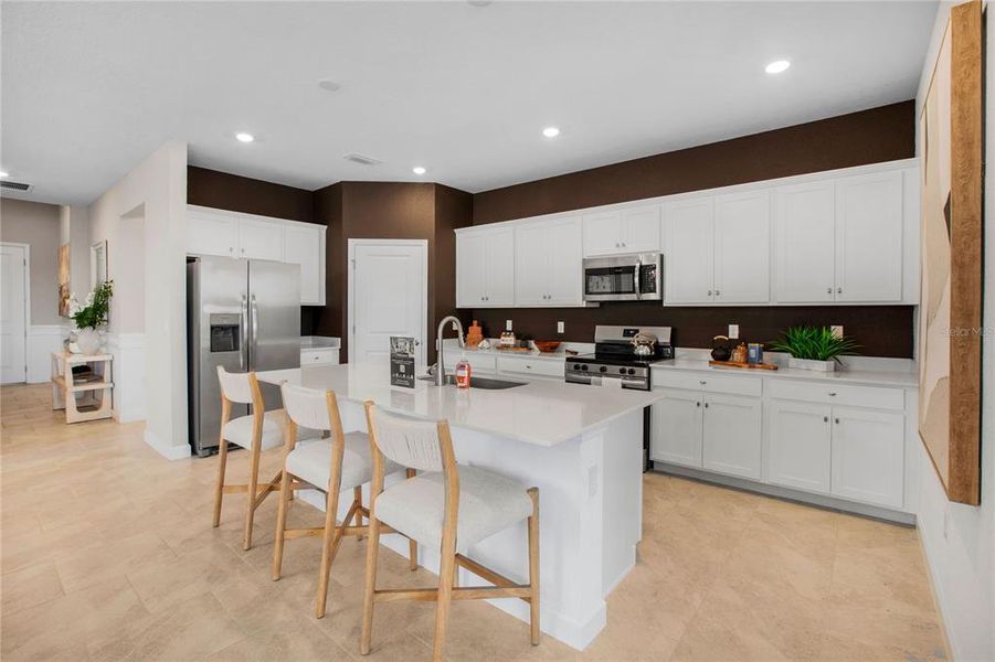 Furnished interior view inside a new home in Lennar at Turnleaf, Punta Gorda (Image 10).