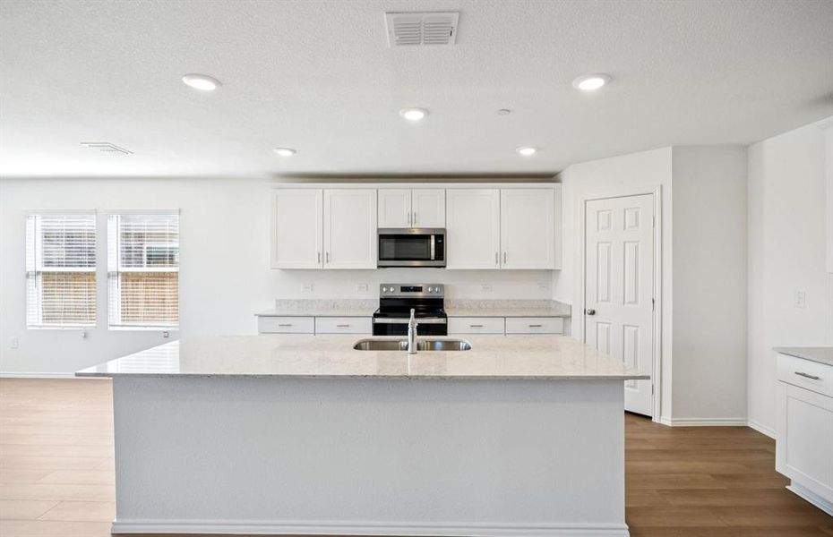 Eat-in bartop island