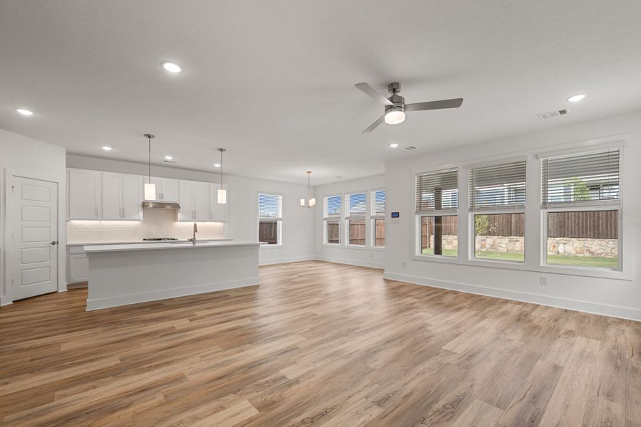 Spacious, unfurnished interior of a new home in Heritage Towne, Midlothian (Image 37). Spacious, unfurnished interior of a new home in Heritage Towne, Midlothian (Image 37).
