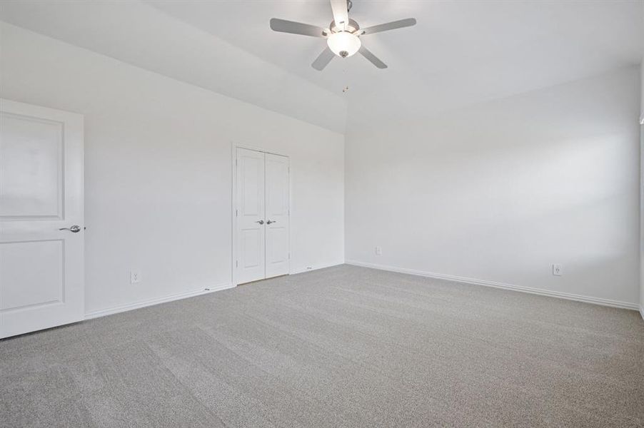 Photo is not of the actual home, but is an inspirational photo of builder’s model home and may depict options, furnishings, and/or decorator features that are not included.