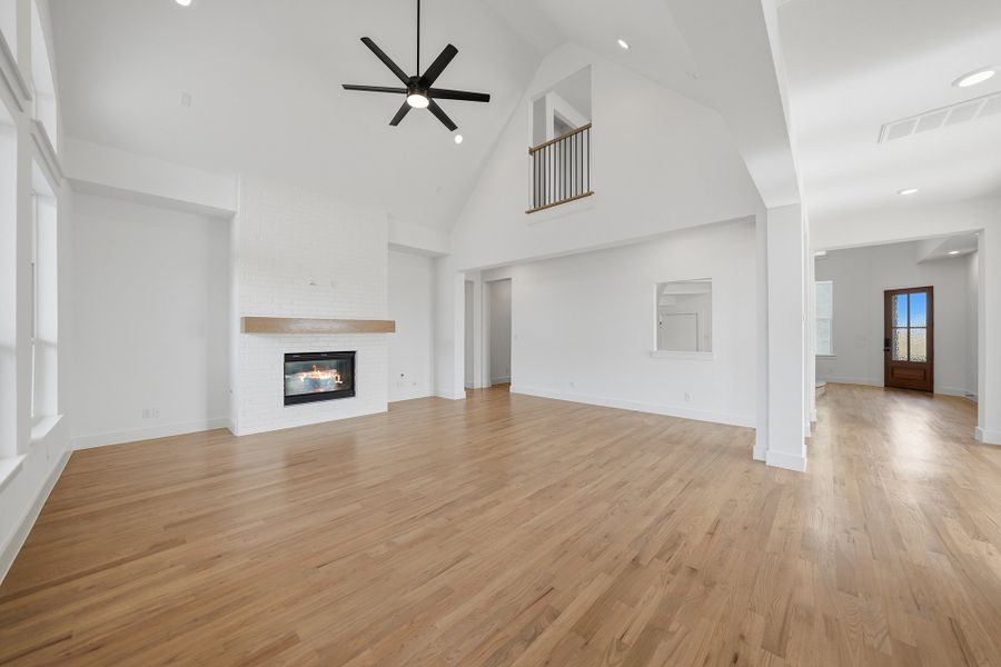 Spacious, unfurnished interior of a new home in Park Place - 80' Lots, Prosper (Image 32). Spacious, unfurnished interior of a new home in Park Place - 80' Lots, Prosper (Image 32).