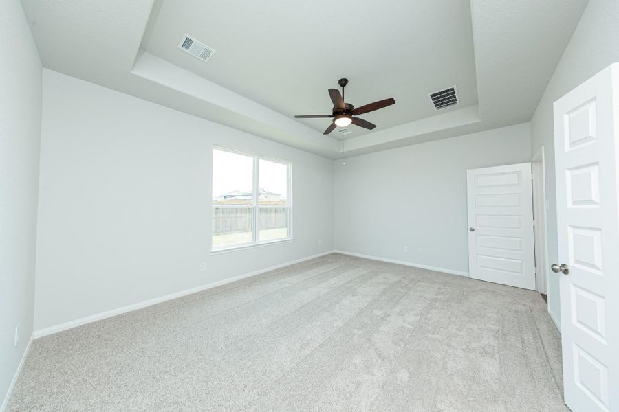 Spacious, unfurnished interior of a new home in Bluestem, Brookshire (Image 19).