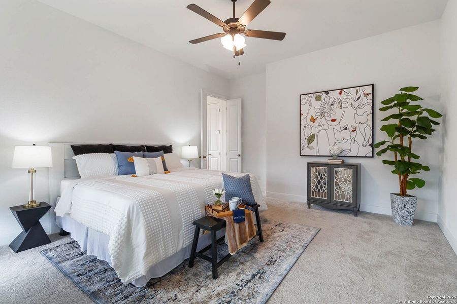 Furnished interior view inside a new home in Woodbridge Farms, La Vernia (Image 6).