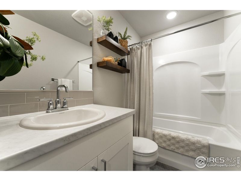 Stock photo, may contain additional upgrades