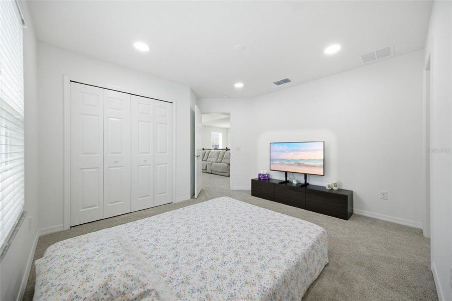 Furnished interior view inside a new home in Whispering Oaks Preserve, Wesley Chapel (Image 42). Furnished interior view inside a new home in Whispering Oaks Preserve, Wesley Chapel (Image 42).