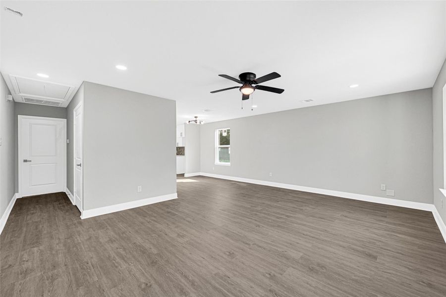Spacious, unfurnished interior of a new home in , Texas City (Image 8). Spacious, unfurnished interior of a new home in , Texas City (Image 8).