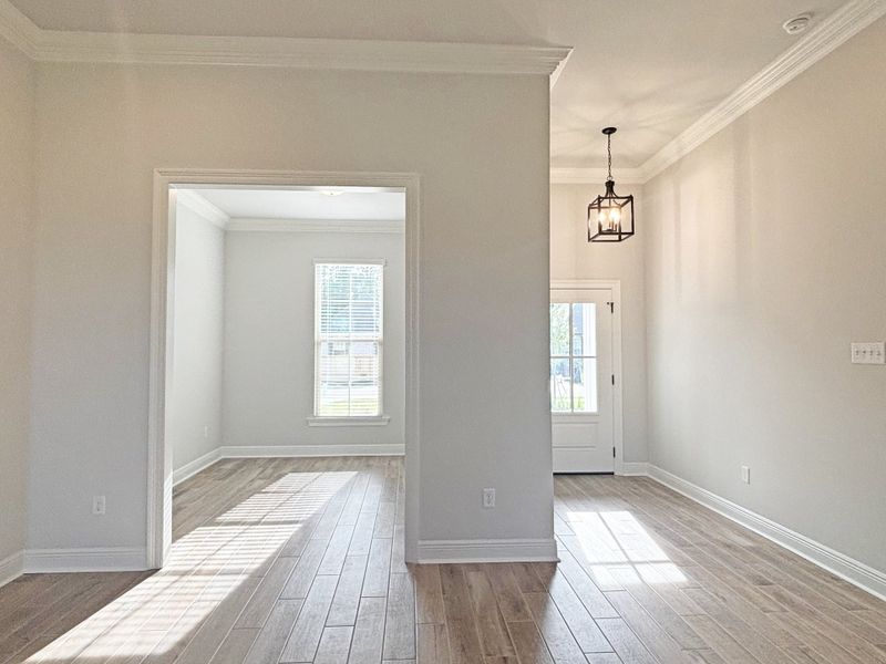 Spacious, unfurnished interior of a new home in Bird Song at Hammock Bay, Freeport (Image 16). Spacious, unfurnished interior of a new home in Bird Song at Hammock Bay, Freeport (Image 16).