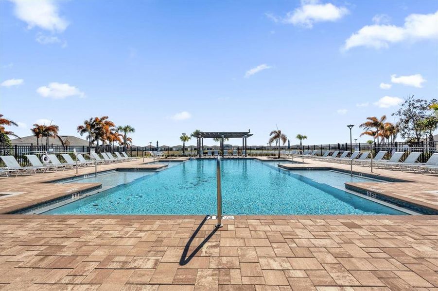 Community amenities in Tohoqua Reserve, Kissimmee (Image 35).