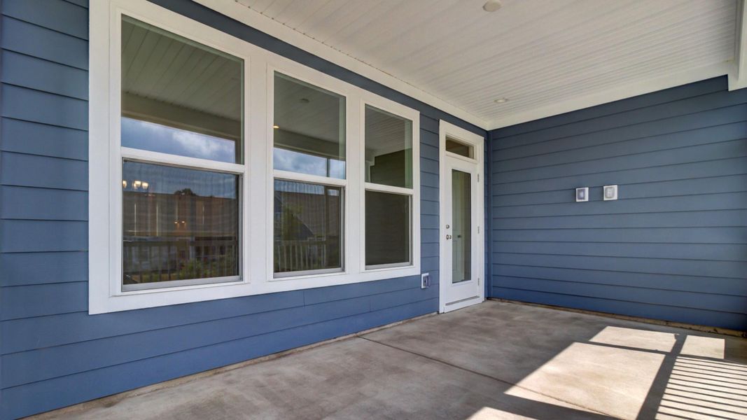 Image 36 of a home in Cresswind Charleston.