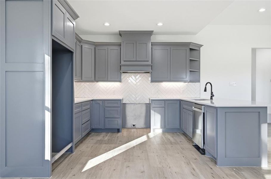 Furnished interior view inside a new home in , Bremond (Image 5).