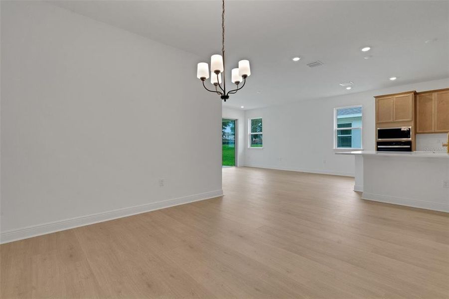 Spacious, unfurnished interior of a new home in Crossroads at Kelly Park, Apopka (Image 40). Spacious, unfurnished interior of a new home in Crossroads at Kelly Park, Apopka (Image 40).
