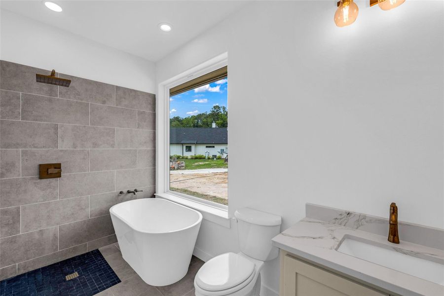 Furnished interior view inside a new home in , Brookeland (Image 7).