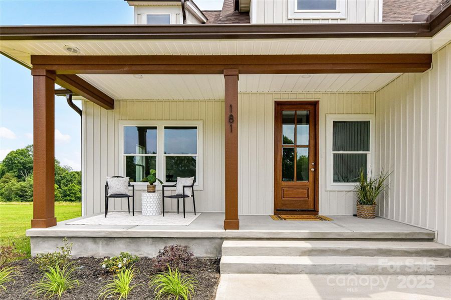 Rocking Chair Front Porch! Rocking Chair Front Porch!