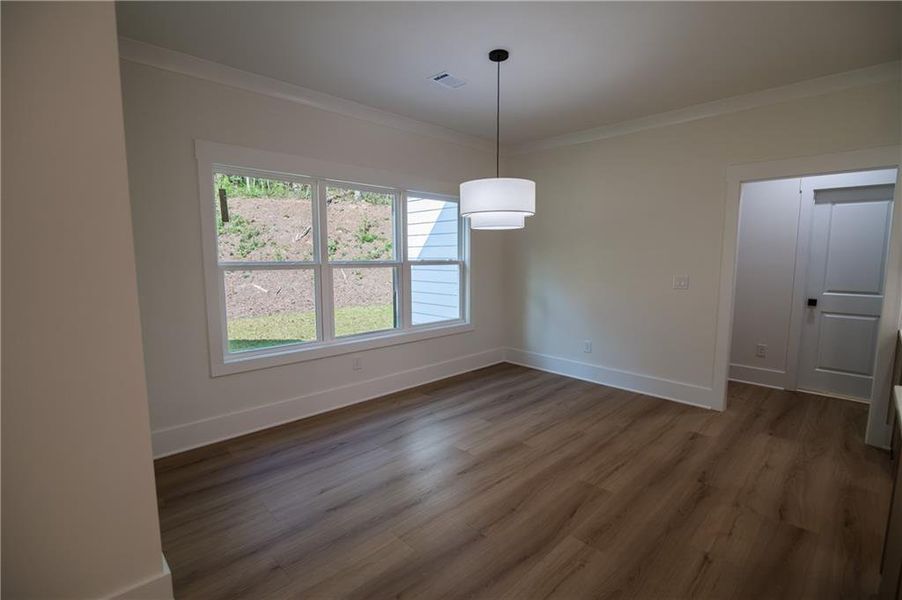 Spacious, unfurnished interior of a new home in , Clermont (Image 33).
