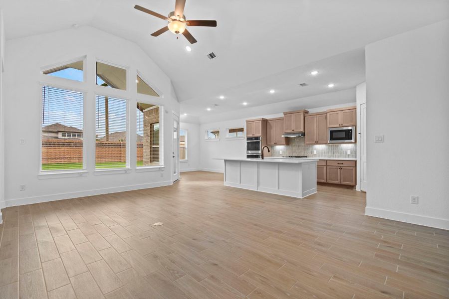 Spacious, unfurnished interior of a new home in Elyson 60's, Katy (Image 25).