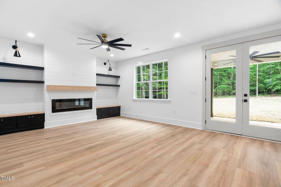 33-web-or-mls-114-crow-dr 33-web-or-mls-114-crow-dr