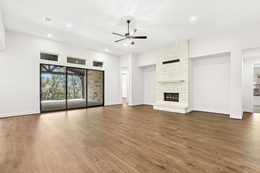 Spacious, unfurnished interior of a new home in Riverstone, Georgetown (Image 23). Spacious, unfurnished interior of a new home in Riverstone, Georgetown (Image 23).