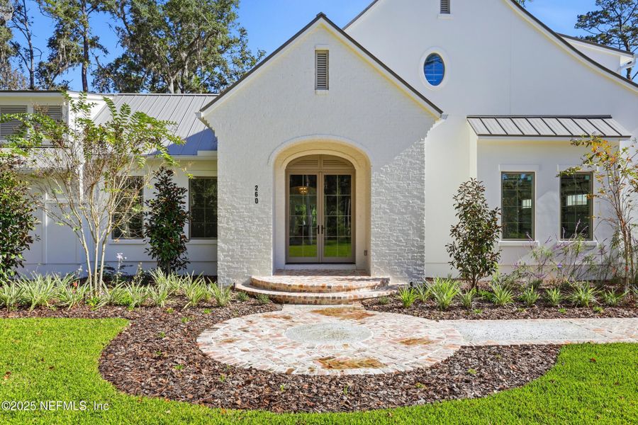 Exterior details and patio area of a home in , Ponte Vedra (Image 50).