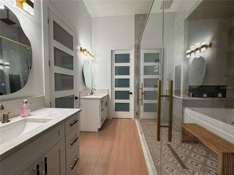 Furnished interior view inside a new home in , Spring Hill (Image 31).