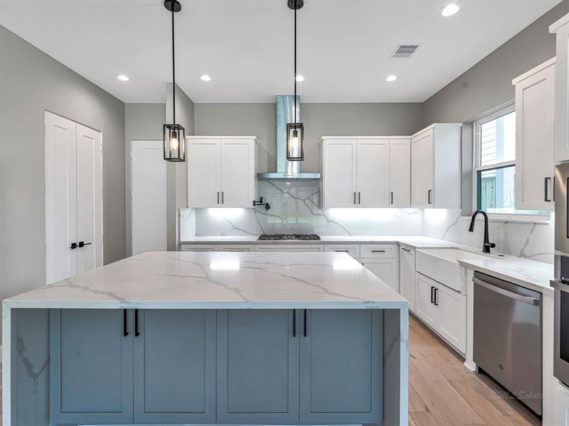 Image 12 of a home in .