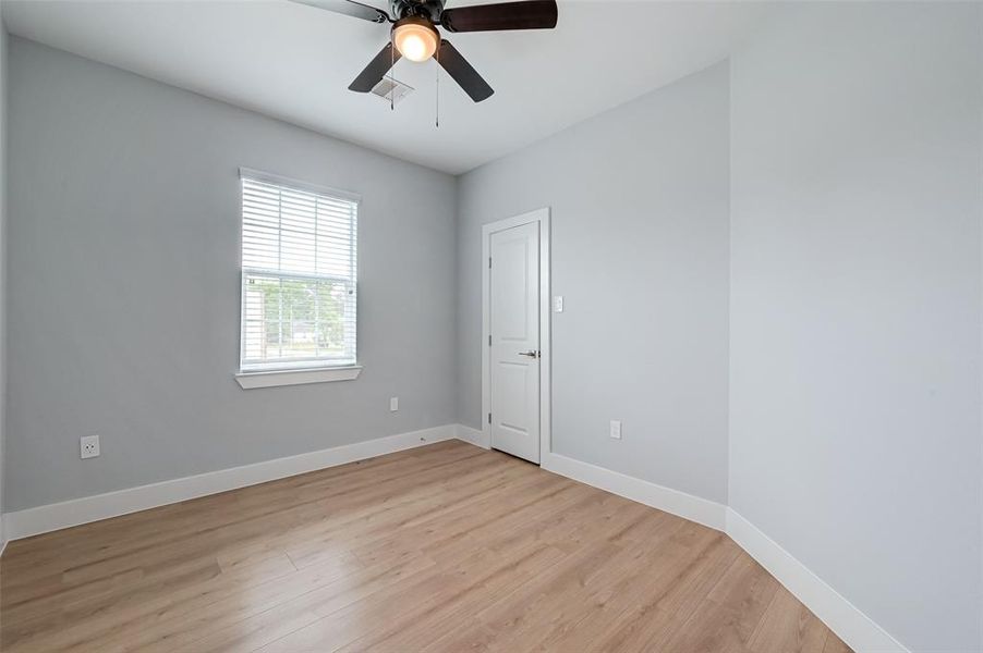 Image 34 of a home in .