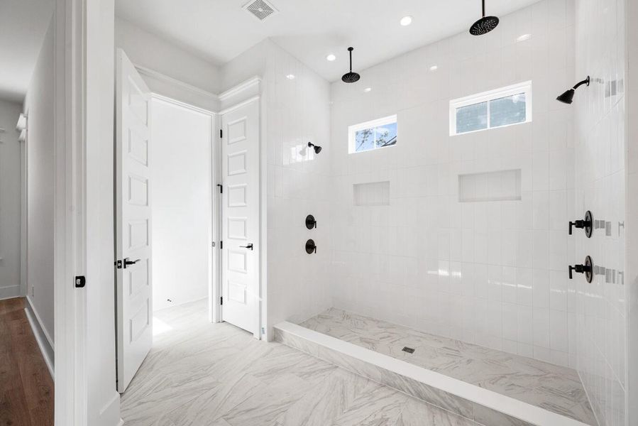 Spacious, unfurnished interior of a new home in , Mount Pleasant (Image 13).