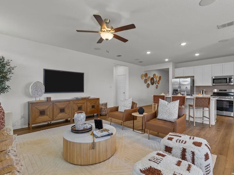Furnished interior view inside a new home in Comanche Ridge, San Antonio (Image 16). Furnished interior view inside a new home in Comanche Ridge, San Antonio (Image 16).