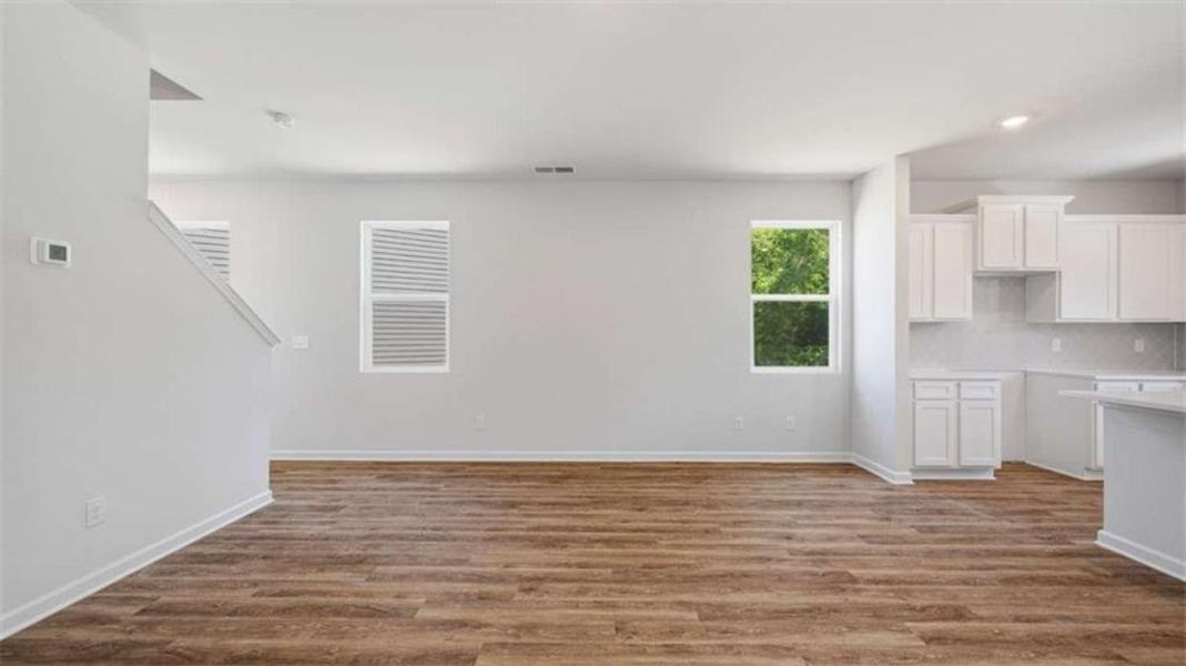 Spacious, unfurnished interior of a new home in Shoal Creek, Hampton (Image 24).