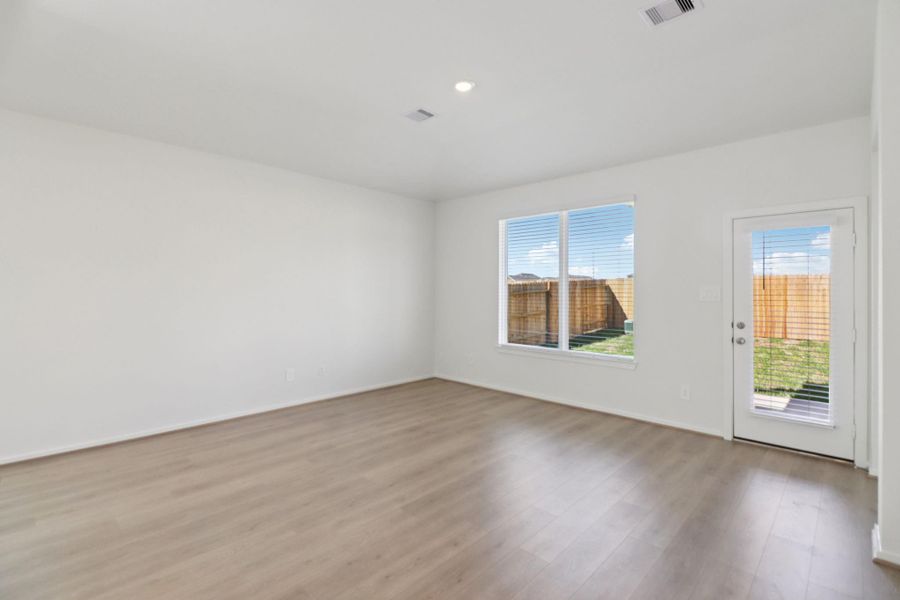 Spacious, unfurnished interior of a new home in Pine Lake Cove - Premier Series, Montgomery (Image 26).