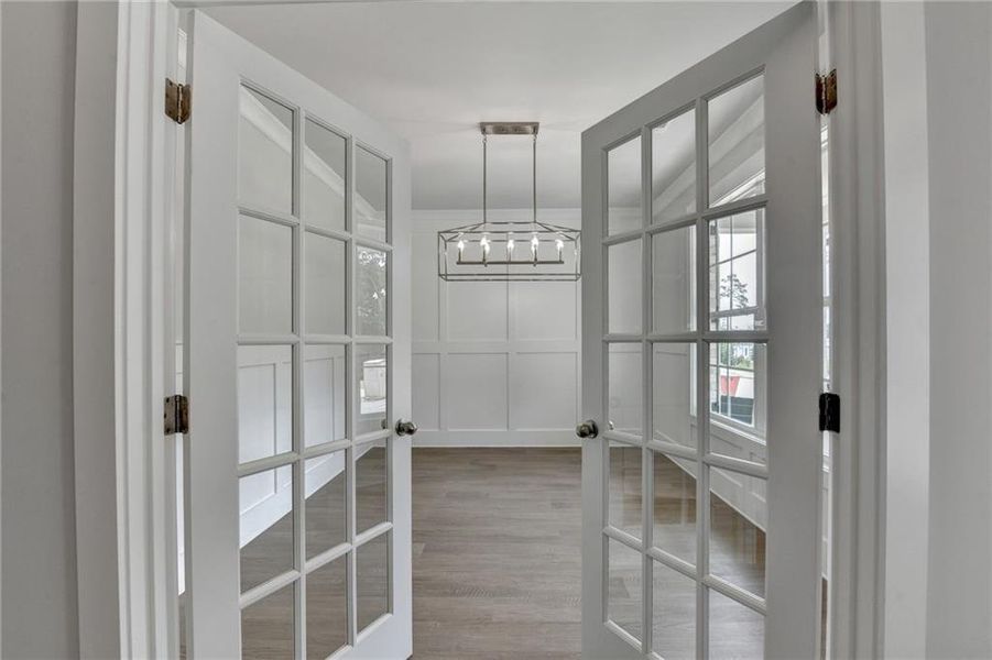 Spacious, unfurnished interior of a new home in , Suwanee (Image 24).
