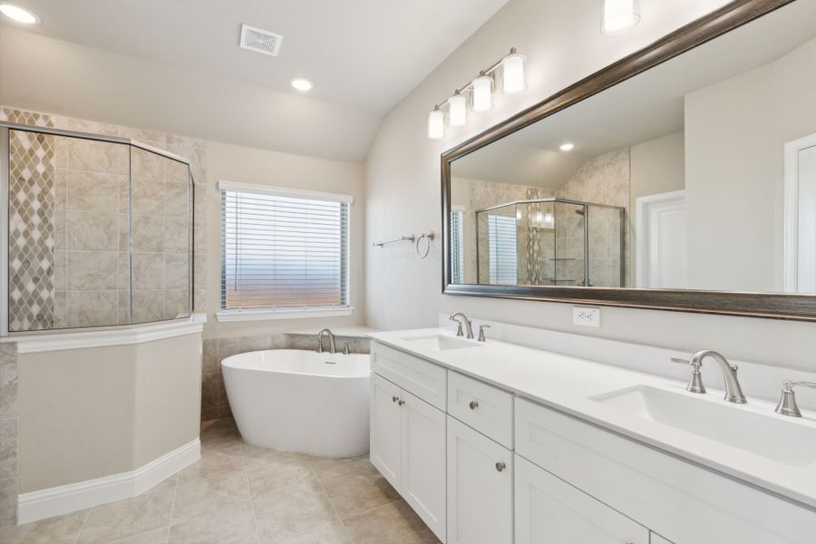 Furnished interior view inside a new home in Silo Mills, Joshua (Image 37).