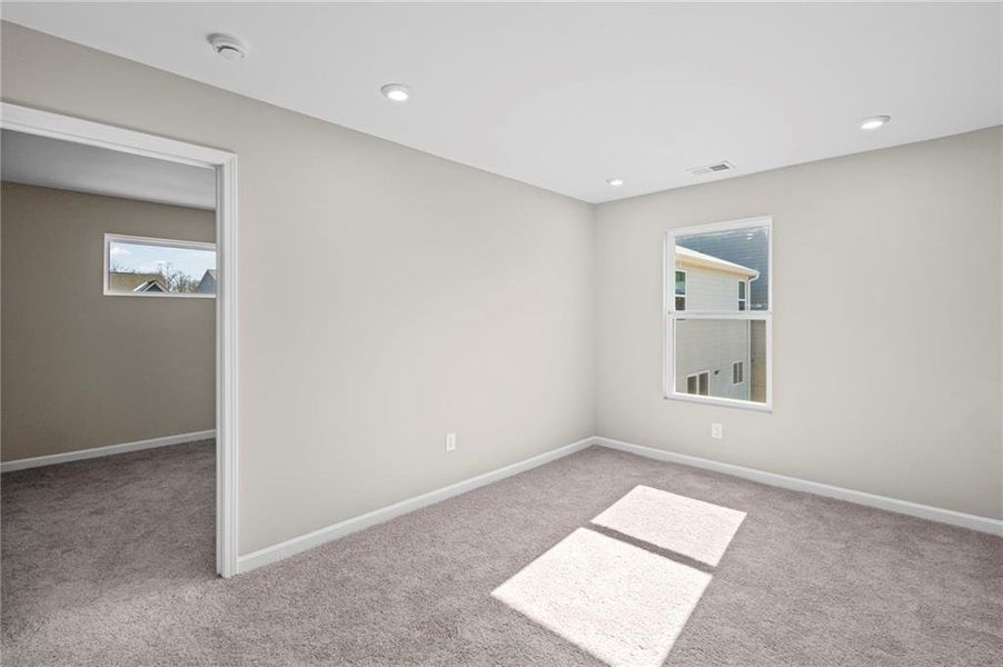 Spacious, unfurnished interior of a new home in Crossvine Estates, Braselton (Image 30).