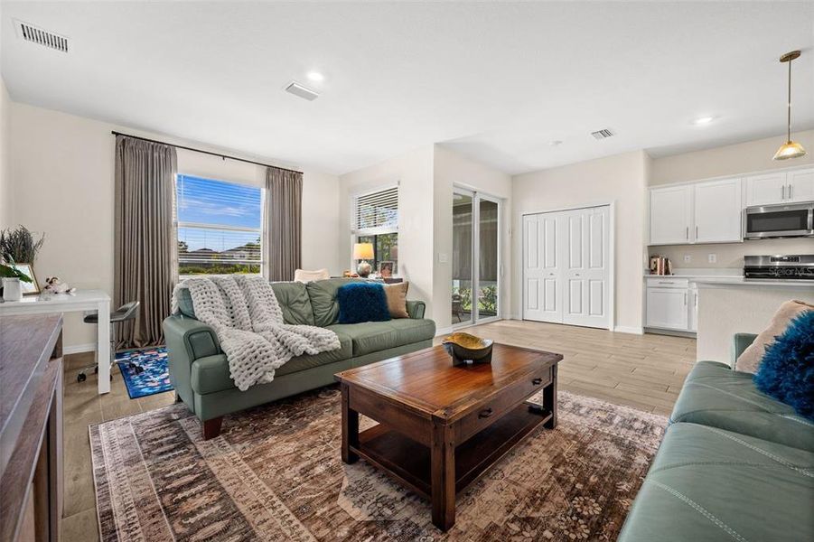 Furnished interior view inside a new home in Tuckers Cove, Punta Gorda (Image 12).