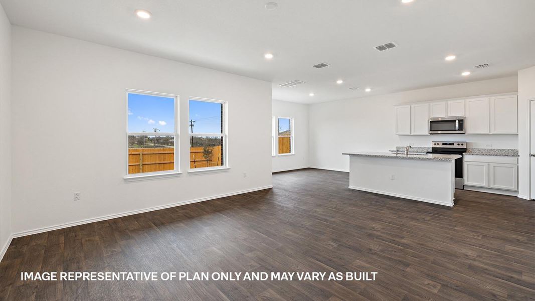 Spacious, unfurnished interior of a new home in Palomino, Manor (Image 16).