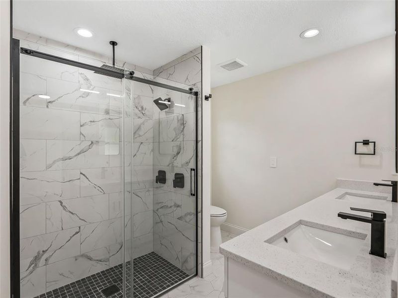 Furnished interior view inside a new home in , Ocala (Image 10).