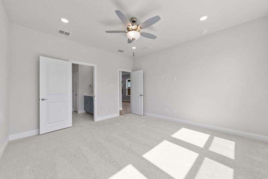 Image 15 of a home in Symmetry 37s.