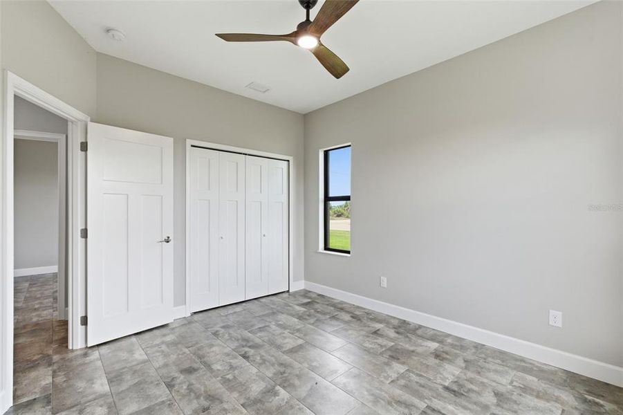 Spacious, unfurnished interior of a new home in , Port Charlotte (Image 13).