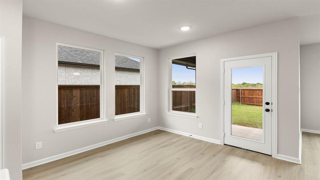 12. 3131 Duck Heights - Dining