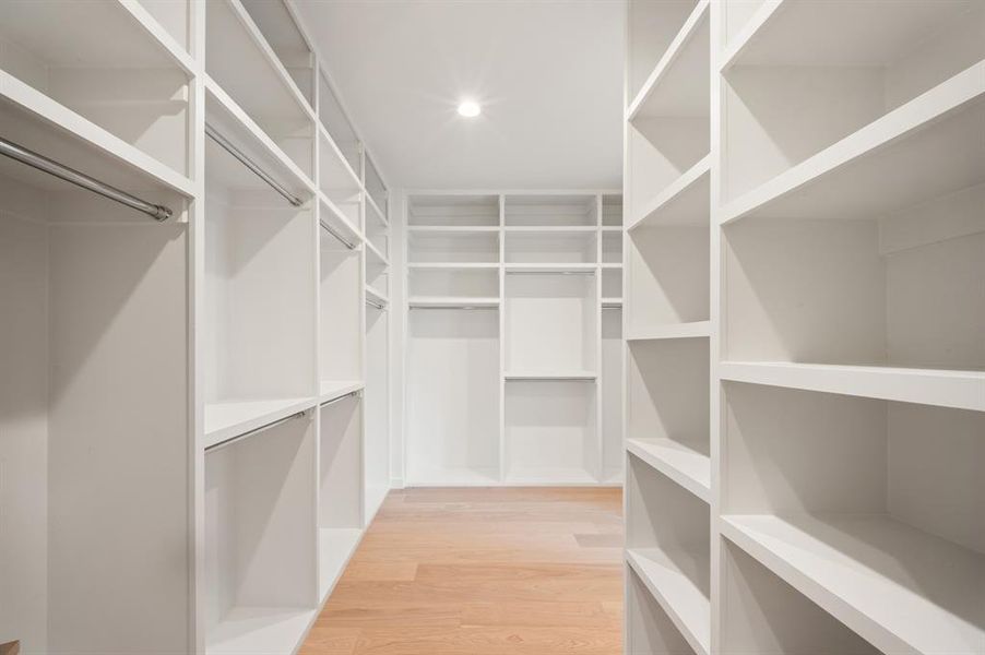 Spacious, unfurnished interior of a new home in , Dallas (Image 21).